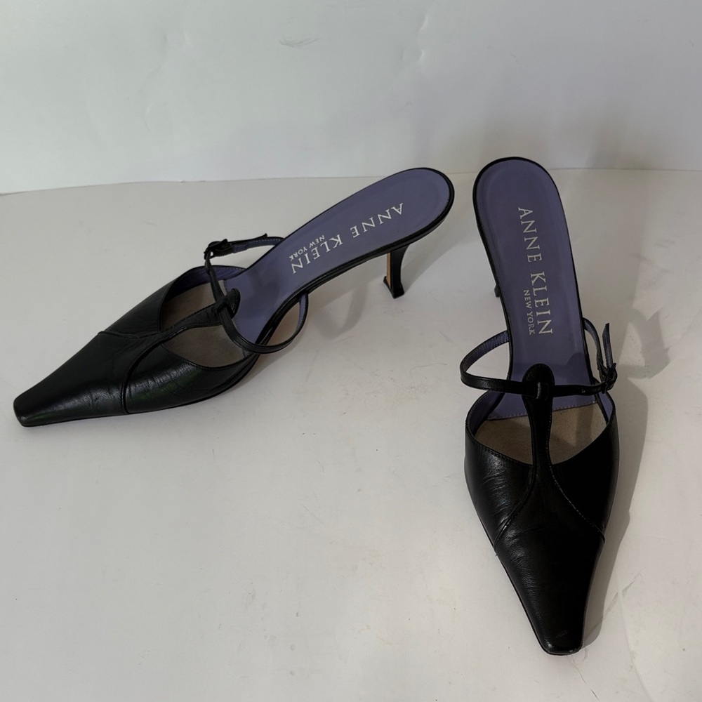Anne Klein Black Leather mules